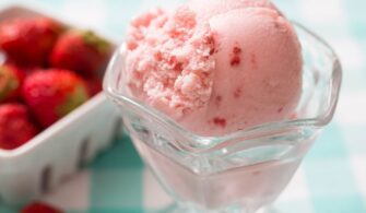 Homemade Strawberry Ice Cream