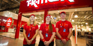How-Much-Does-TJ-Maxx-Pay