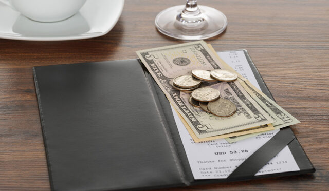 How to Calculate the Minimum Wage for Tipped Workers? How-to-Calculate-the-Minimum-Wage-for-Tipped-Workers