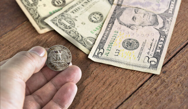The Best Jobs That Pay Above Minimum Wage thumbnail